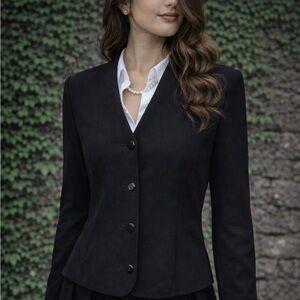 VINTAGE PENDLETON Black Crepe Cropped Blazer, 8